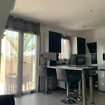 בית נופש L Etoile De 4 *
